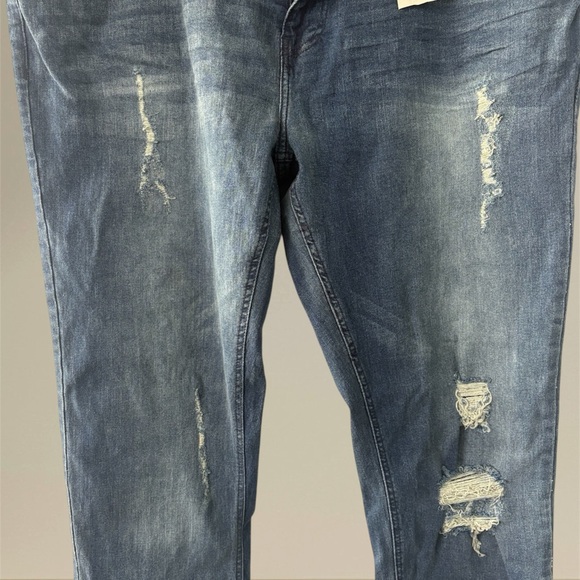 Kenneth Cole Men's Regular Fit Distressed Denim Jeans - Picture 5 of 9